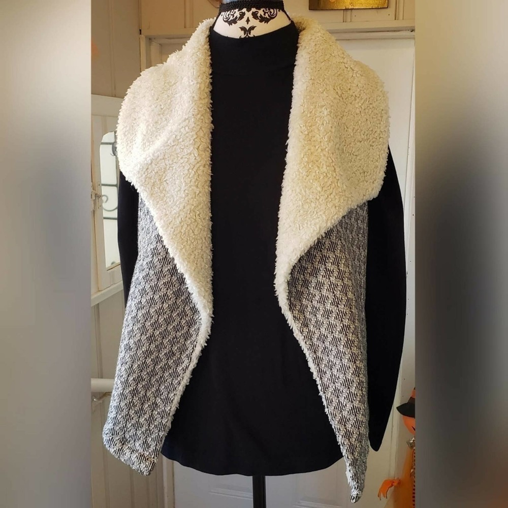 Ann Taylor Loft Sherpa Style Vest Open Cardigan Women's Size XS - Picture 3 of 8